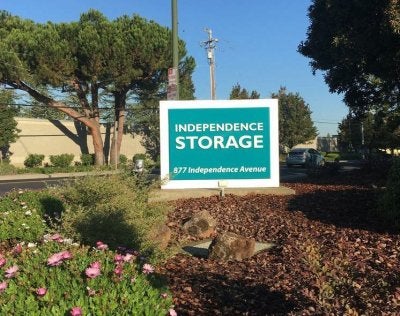 Independence Storage Sign in Mountain View, CA